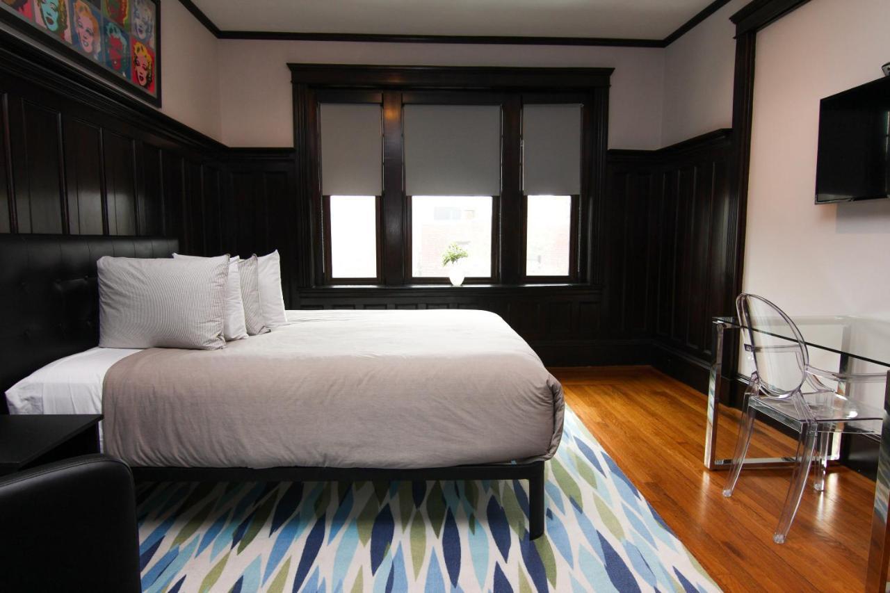 A Stylish Stay W/ A Queen Bed, Heated Floors.. #37 Brookline Kültér fotó