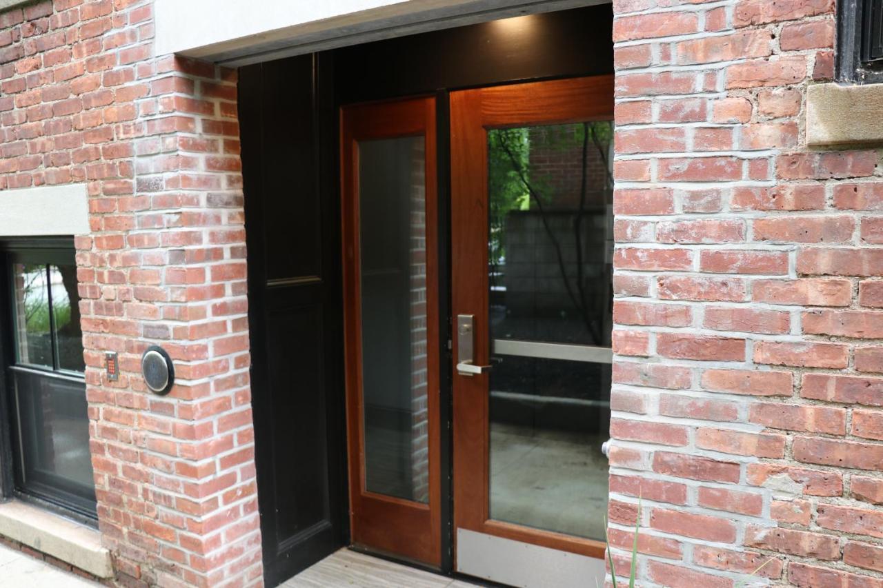 A Stylish Stay W/ A Queen Bed, Heated Floors.. #37 Brookline Kültér fotó